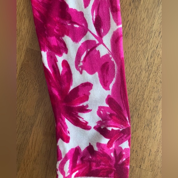 Garnet Hill Signature Merino Cardigan SZ M Fuchsia Magenta Abstract Floral - Picture 5 of 15